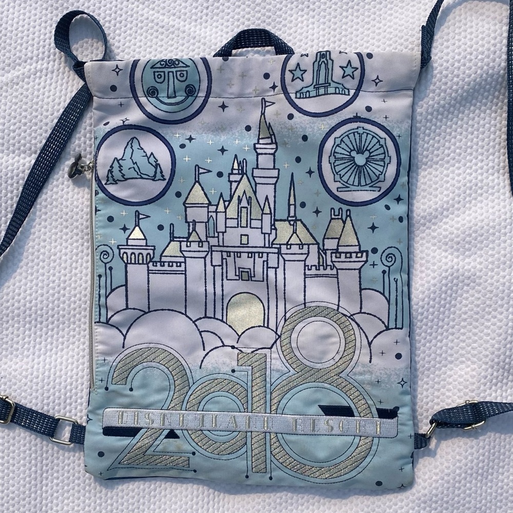 BLU/SLV Disneyland Resort Backpack